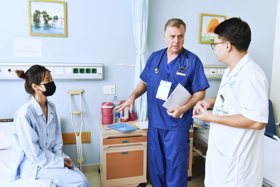 Nhiều người không kham nổi 100 triệu đồng để chữa căn bệnh gây đau kéo dài Nhiều người không kham nổi 100 triệu đồng để chữa căn bệnh gây đau kéo dài