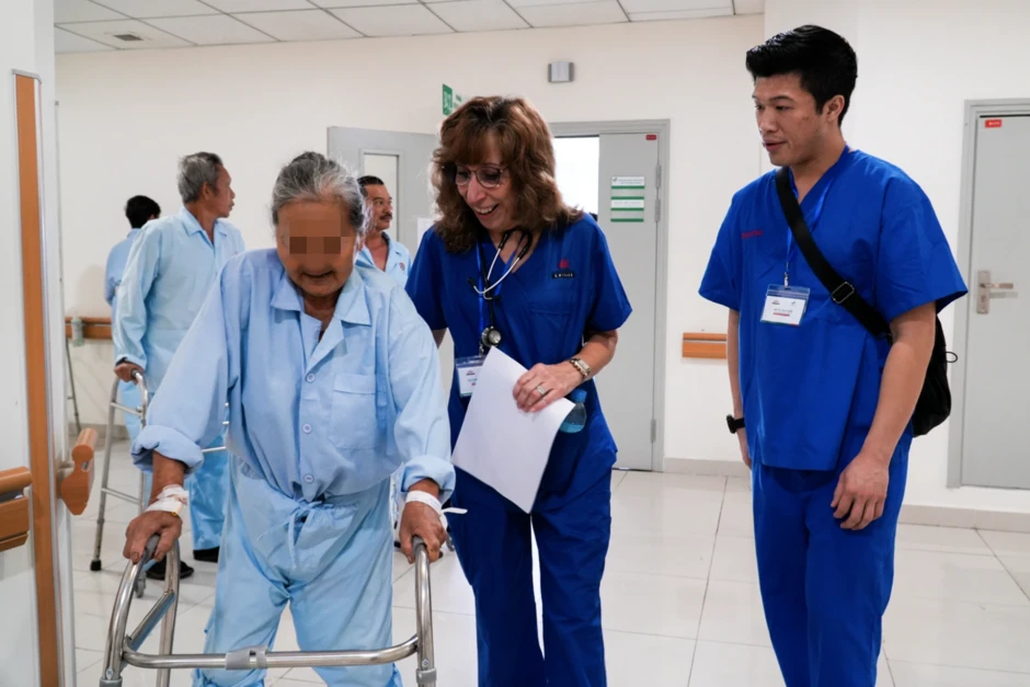 Nhiều người không kham nổi 100 triệu đồng để chữa căn bệnh gây đau kéo dài Nhiều người không kham nổi 100 triệu đồng để chữa căn bệnh gây đau kéo dài
