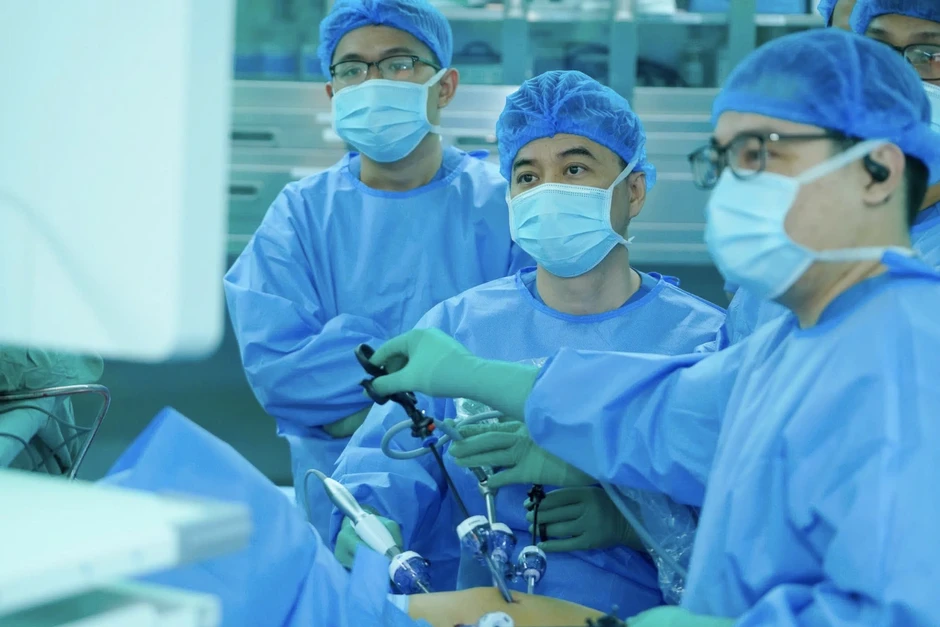 Nhiều người nước ngoài mắc bệnh hiểm nghèo được bác sĩ Việt Nam cứu mạng Nhiều người nước ngoài mắc bệnh hiểm nghèo được bác sĩ Việt Nam cứu mạng