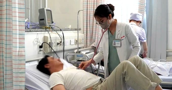 Nhiều người ở Vũng Tàu đau bụng, nôn ói sau khi ăn bánh mì cùng một tiệm