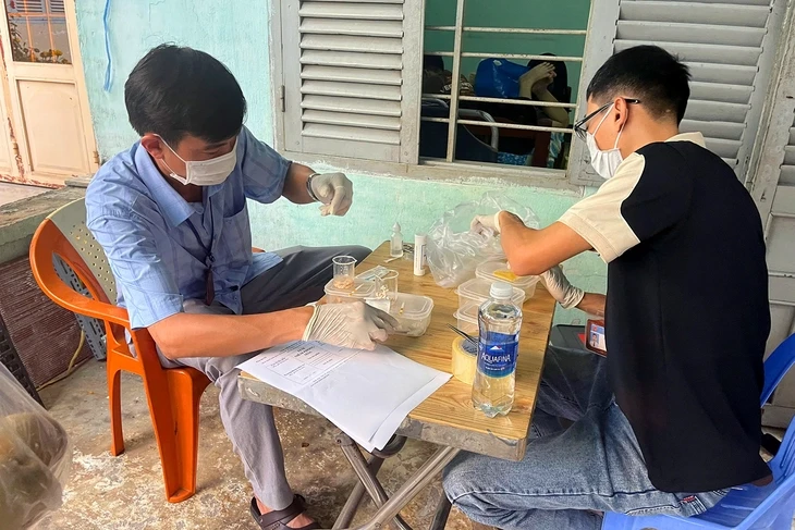 Nhiều người ở Vũng Tàu nhập viện nghi ngộ độc: Tạm dừng hoạt động tiệm bánh mì Nhiều người ở Vũng Tàu nhập viện nghi ngộ độc: Tạm dừng hoạt động tiệm bánh mì