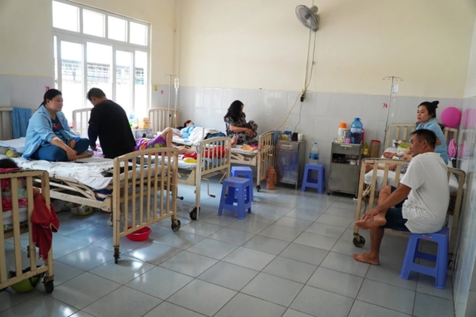 Nhiều người trong gia đình ở Đồng Tháp ngộ độc sau ăn bánh mì Nhiều người trong gia đình ở Đồng Tháp ngộ độc sau ăn bánh mì
