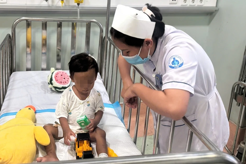 Nhiều vụ bạo hành trẻ em nghiêm trọng, đoàn kiểm tra vào TPHCM làm việc Nhiều vụ bạo hành trẻ em nghiêm trọng, đoàn kiểm tra vào TPHCM làm việc