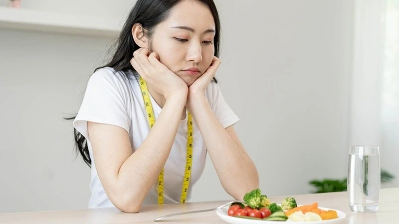 Nhịn ăn để “bỏ đói” ung thư, người bệnh đối mặt nhiều rủi ro Nhịn ăn để “bỏ đói” ung thư, người bệnh đối mặt nhiều rủi ro