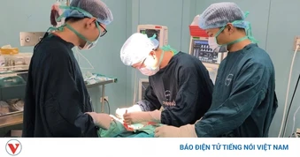 Nhổ răng khôn, cụ bà 83 tuổi bị sốc nhiễm khuẩn, nguy kịch