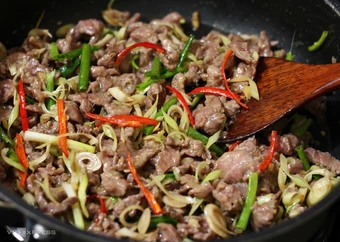 Những món nên ăn và hạn chế giúp phòng ung thư - Báo TinVina