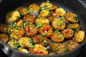 Những người nên hạn chế ăn cà tím - Báo TinVina