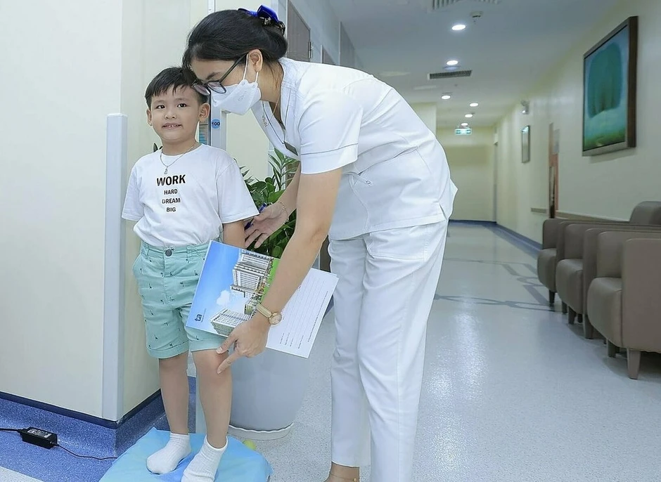 Những sai lầm cản trở trẻ phát triển chiều cao - Báo TinVina Những sai lầm cản trở trẻ phát triển chiều cao - Báo TinVina