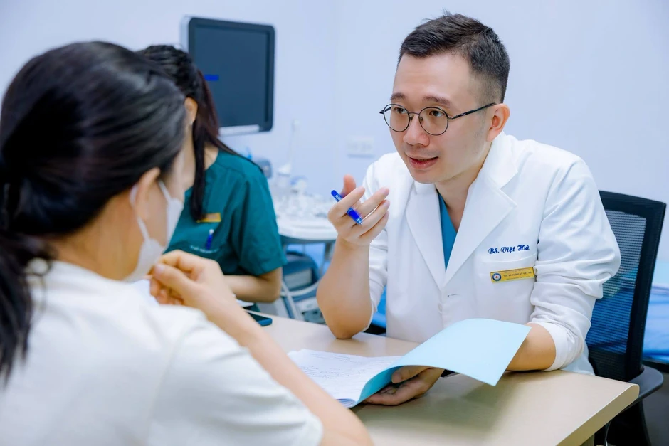 Những thói quen âm thầm làm giảm sức khỏe sinh sản ở người trẻ