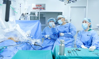 Nhược cơ bởi u tuyến ức - Báo TinVina