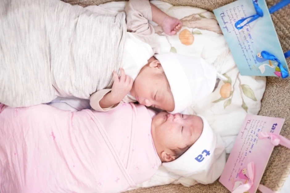 Nỗ lực giữ song thai thêm 7 tuần cho người mẹ hiếm muộn - Báo TinVina Nỗ lực giữ song thai thêm 7 tuần cho người mẹ hiếm muộn - Báo TinVina
