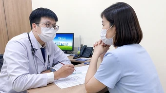 Nội tiết thay đổi thế nào sau mãn kinh? - Báo TinVina