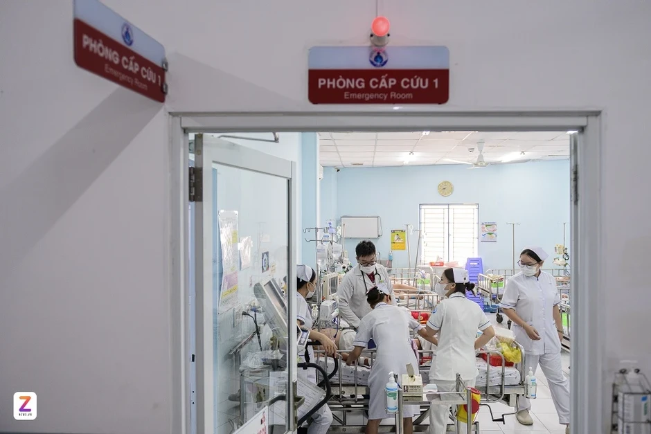 Nỗi trăn trở suốt hơn 20 năm của bác sĩ truyền nhiễm Nỗi trăn trở suốt hơn 20 năm của bác sĩ truyền nhiễm