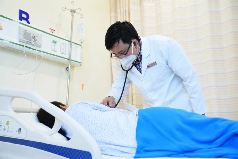 Nôn ói, tiêu chảy sau ăn có cần đi khám? - Báo TinVina Nôn ói, tiêu chảy sau ăn có cần đi khám? - Báo TinVina