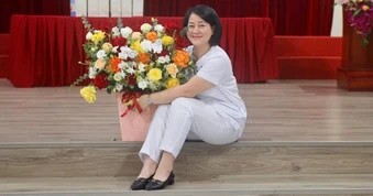 Nữ điều dưỡng cứu sống nam thanh niên ngừng tim được khen thưởng