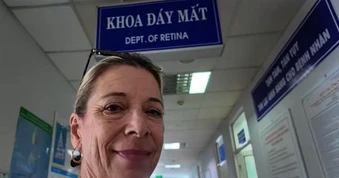 Nữ du khách Mỹ bất ngờ với chi phí khám mắt 45.000 đồng tại Đà Nẵng