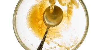 Nước hầm xương được ca ngợi như “thần dược”: Chuyên gia nói gì về lợi ích thực sự?