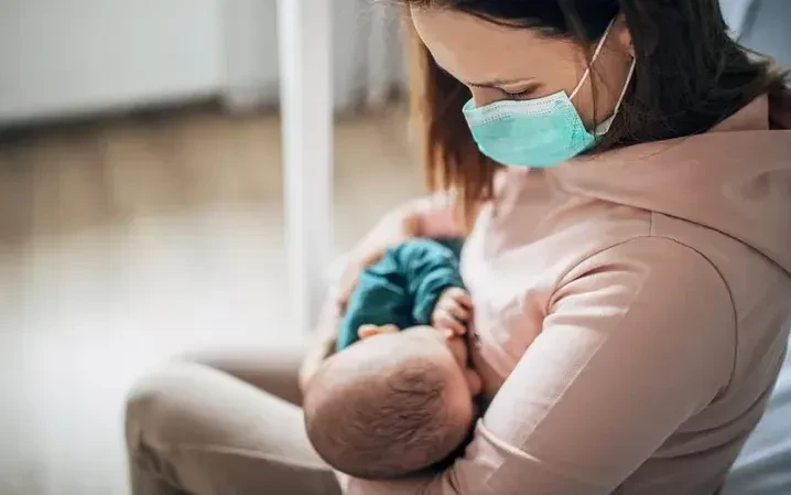 Nuôi con bằng sữa mẹ: Nền tảng cho trẻ khỏe mạnh Nuôi con bằng sữa mẹ: Nền tảng cho trẻ khỏe mạnh