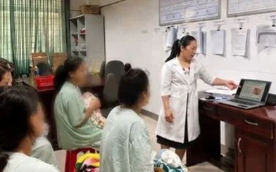 Nuôi con bằng sữa mẹ vì một khởi đầu bền vững Nuôi con bằng sữa mẹ vì một khởi đầu bền vững