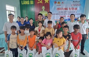 Nutifood trao dinh dưỡng đến trẻ em khó khăn tại Gia Lai