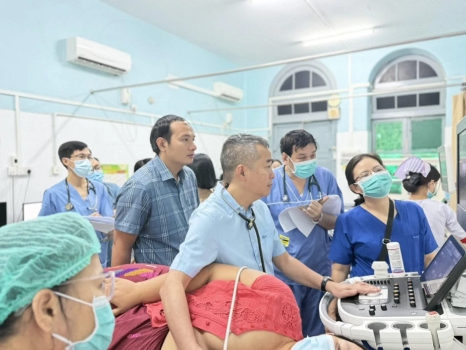 PGS Nguyễn Lân Hiếu cảnh báo nguy hại khi lạm dụng xét nghiệm tại nhà PGS Nguyễn Lân Hiếu cảnh báo nguy hại khi lạm dụng xét nghiệm tại nhà