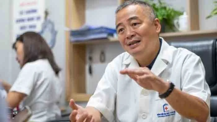 PGS Nguyễn Lân Hiếu đưa ra lời khuyên về căn bệnh ở gan cả triệu người Việt mắc PGS Nguyễn Lân Hiếu đưa ra lời khuyên về căn bệnh ở gan cả triệu người Việt mắc