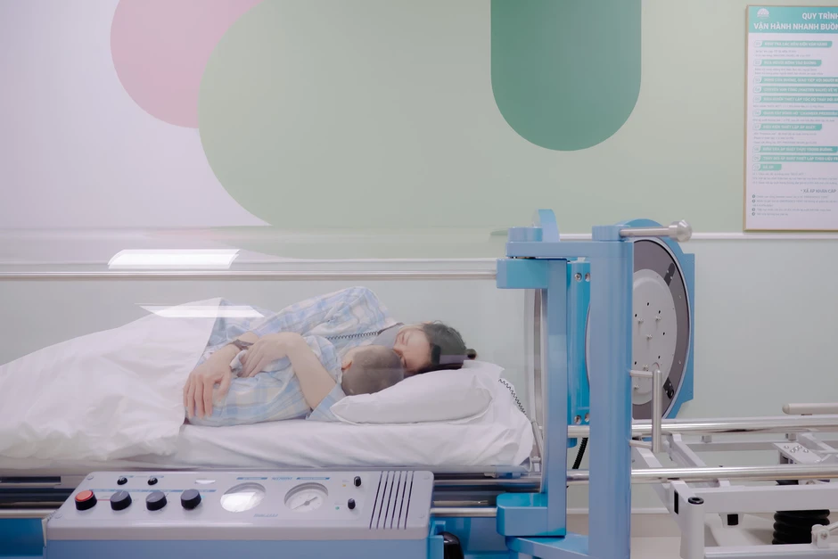 Phác đồ Oxy cao áp kết hợp phục hồi chức năng - Cơ hội mới cho người sống thực vật do thiếu oxy não Phác đồ Oxy cao áp kết hợp phục hồi chức năng - Cơ hội mới cho người sống thực vật do thiếu oxy não