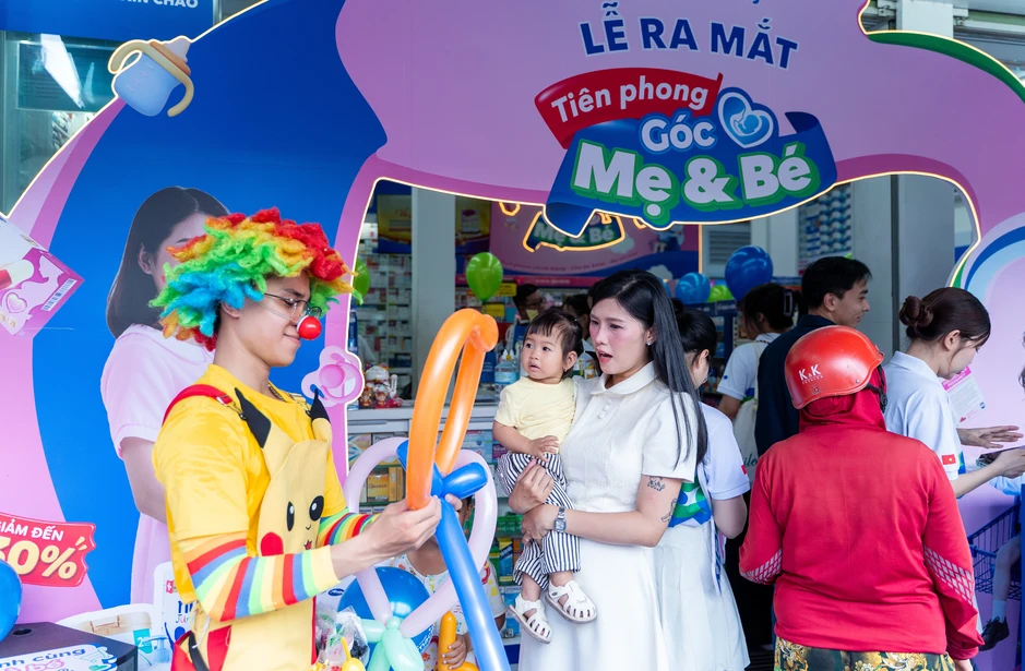 Pharmacity ra mắt “Góc Mẹ & Bé”, chăm sóc sức khỏe gia đình Pharmacity ra mắt “Góc Mẹ & Bé”, chăm sóc sức khỏe gia đình