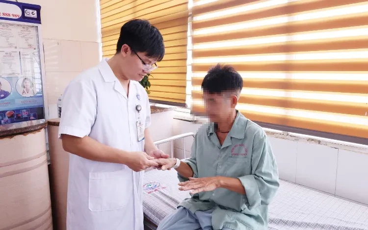 Phát hiện sớm hội chứng Guillain-Barré, tránh liệt tứ chi Phát hiện sớm hội chứng Guillain-Barré, tránh liệt tứ chi