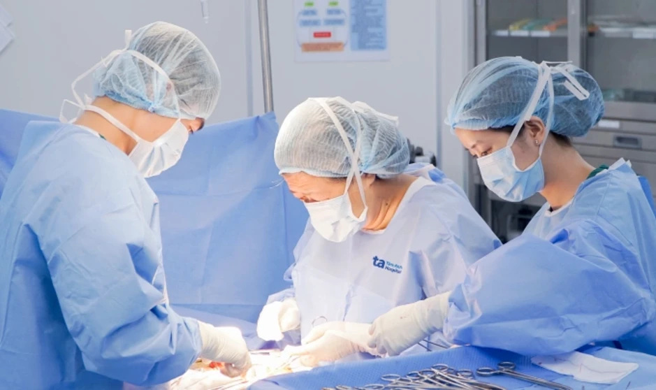 Phát hiện ung thư nội mạc tử cung sau nửa năm ra máu bất thường - Báo TinVina Phát hiện ung thư nội mạc tử cung sau nửa năm ra máu bất thường - Báo TinVina