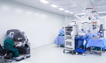 Phẫu thuật bằng robot chữa ung thư nội mạc tử cung - Báo TinVina