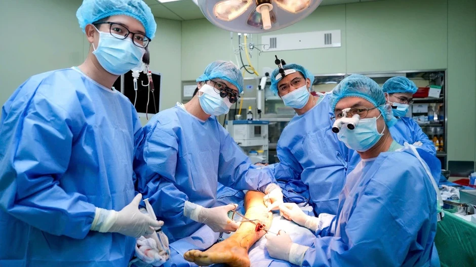 Phẫu thuật thành công u ác tính xương hàm cho bệnh nhân 14 tuổi Phẫu thuật thành công u ác tính xương hàm cho bệnh nhân 14 tuổi