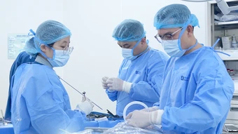 Phẫu thuật tuyến giáp có để lại sẹo? - Báo TinVina