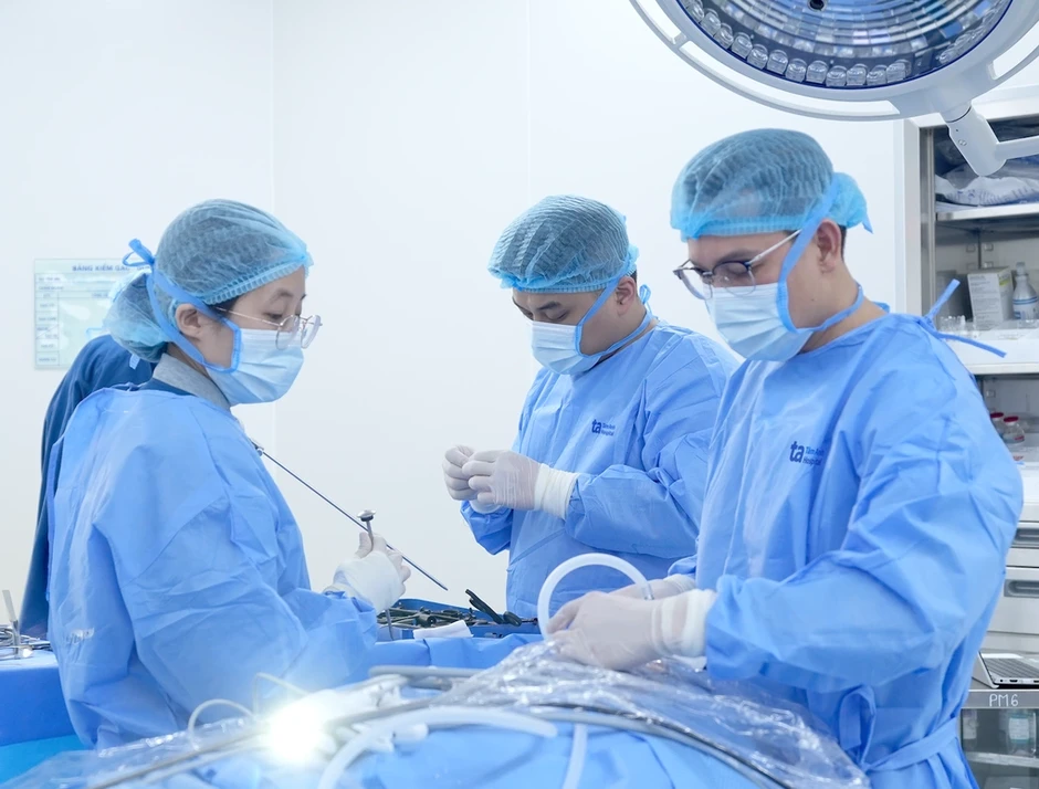 Phẫu thuật tuyến giáp có để lại sẹo? - Báo TinVina Phẫu thuật tuyến giáp có để lại sẹo? - Báo TinVina