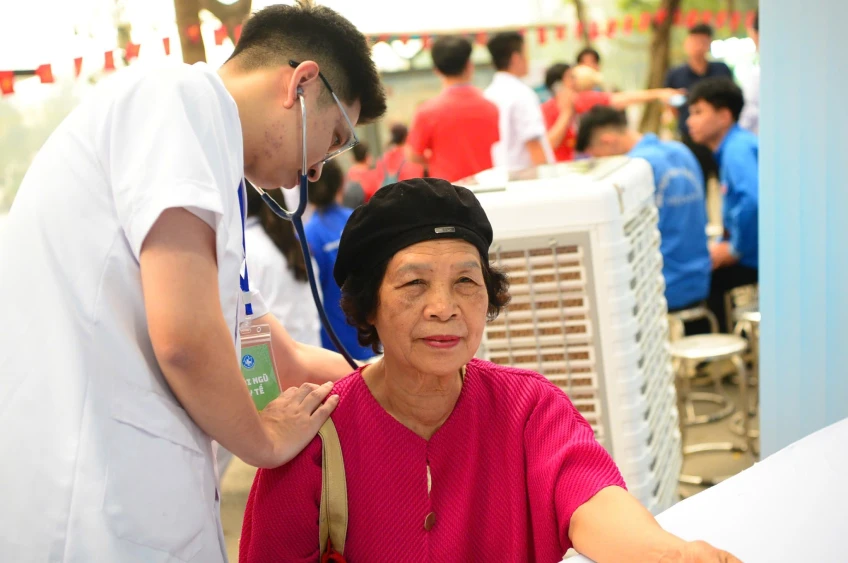 Phó giáo sư nêu 2 'chìa khóa' đảo ngược quá trình lão hóa Phó giáo sư nêu 2 'chìa khóa' đảo ngược quá trình lão hóa