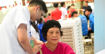 Phó giáo sư nêu 2 'chìa khóa' đảo ngược quá trình lão hóa