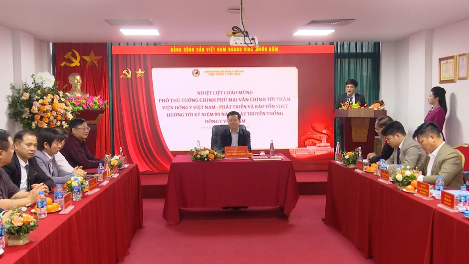 Phó Thủ tướng: Cần đề xuất chính sách đặc thù để phát triển y học cổ truyền Phó Thủ tướng: Cần đề xuất chính sách đặc thù để phát triển y học cổ truyền
