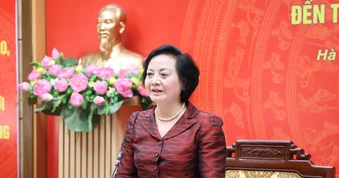 Phó Thủ tướng Phạm Thị Thanh Trà yêu cầu ưu tiên nguồn lực, tăng đãi ngộ cho nhân viên y tế