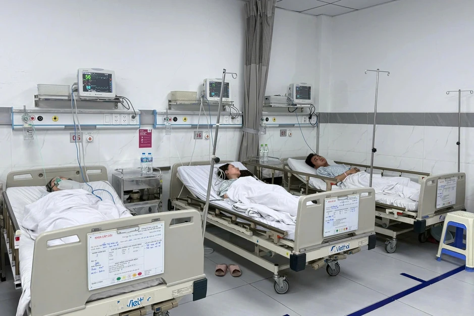 Phổi nạn nhân vụ cháy nhà ở Hà Nội bám đầy khói bụi, muội than Phổi nạn nhân vụ cháy nhà ở Hà Nội bám đầy khói bụi, muội than