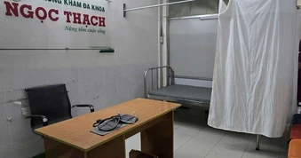 Phòng khám ở Cần Thơ bị đình chỉ sau phản ánh khám sức khỏe quá nhanh