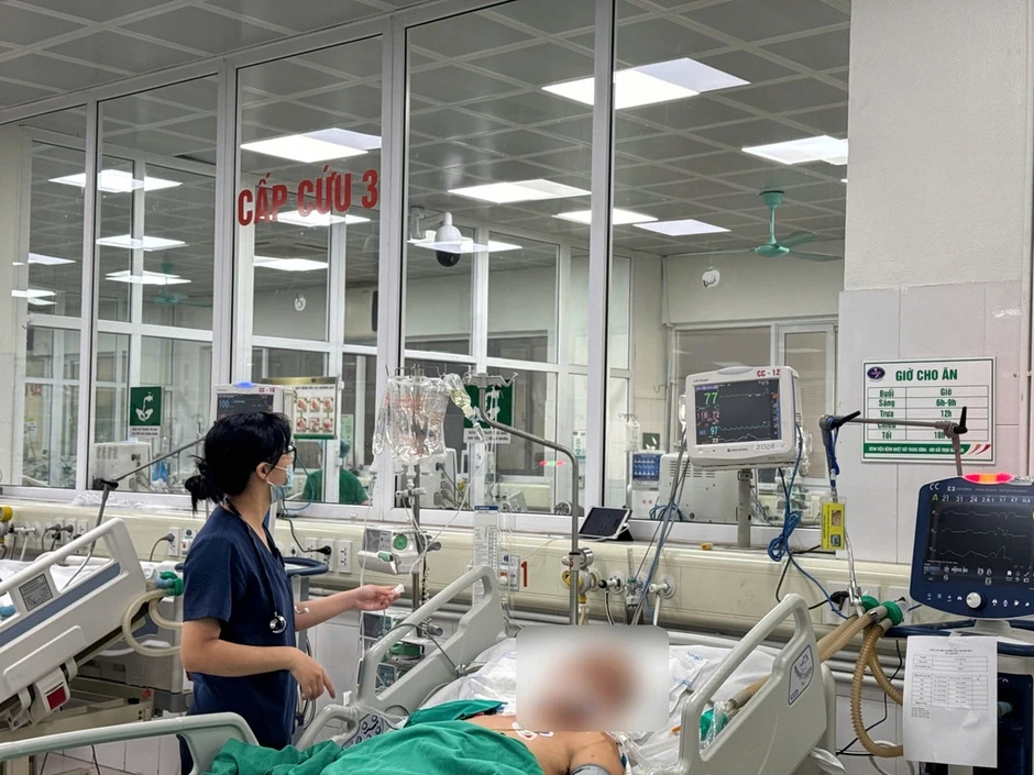 Phù não sau hai ngày ăn tiết canh lợn Phù não sau hai ngày ăn tiết canh lợn