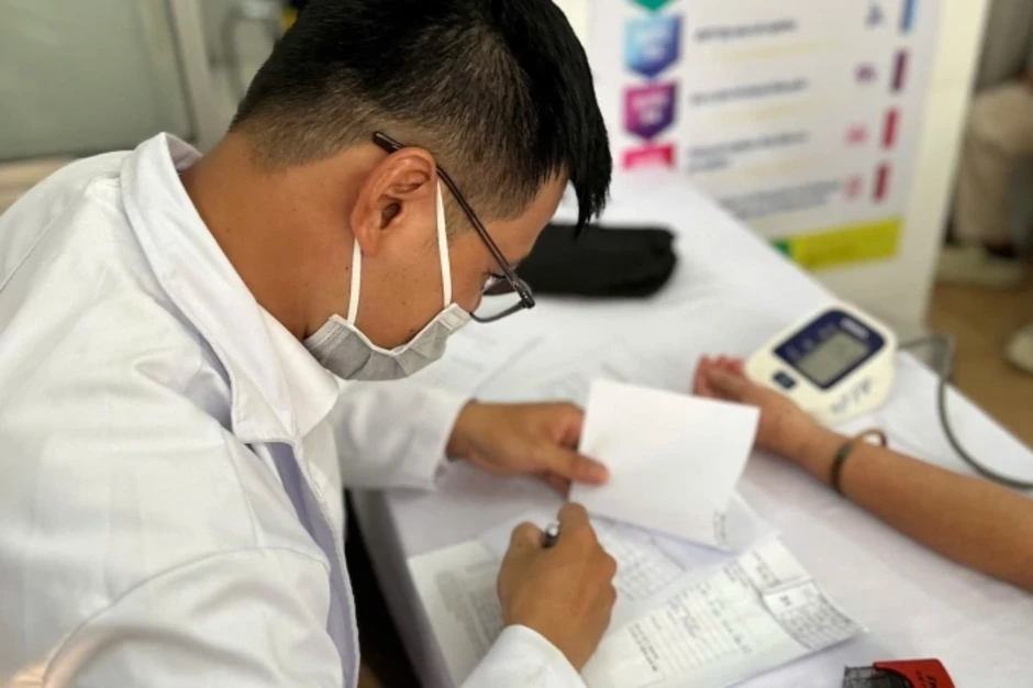 Phường đầu tiên TP HCM thí điểm chăm sóc sức khỏe tại nhà Phường đầu tiên TP HCM thí điểm chăm sóc sức khỏe tại nhà