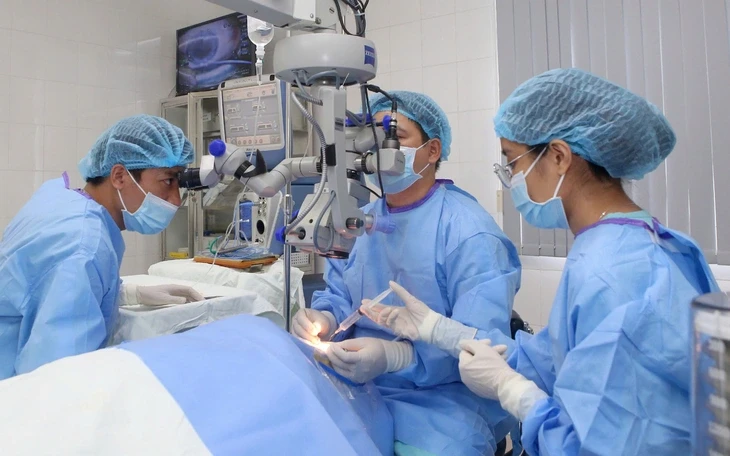 Qua đời vì ung thư, cô gái trẻ hiến giác mạc trao ánh sáng cho 2 cuộc đời Qua đời vì ung thư, cô gái trẻ hiến giác mạc trao ánh sáng cho 2 cuộc đời