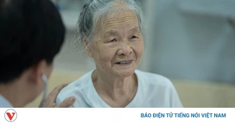 Qua tuổi 40 cần chuẩn bị gì để tuổi già không phụ thuộc vào con cháu?