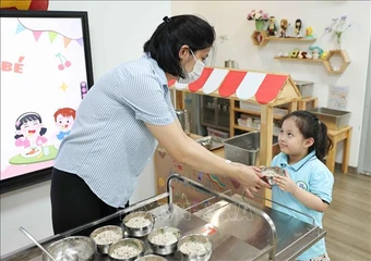 Quản lý bữa ăn bán trú:&nbsp;Xây dựng hệ thống giám sát đồng bộ