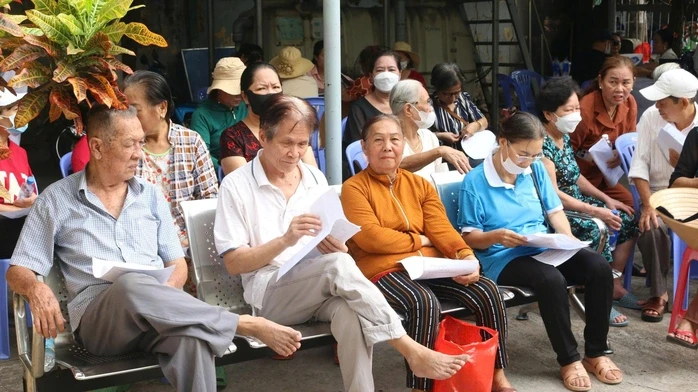 Quản lý sức khỏe suốt đời cho người dân