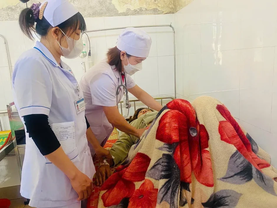 Quảng Ngãi: Lấy mẫu, xác minh nguyên nhân vụ nghi ngộ độc bánh mì Quảng Ngãi: Lấy mẫu, xác minh nguyên nhân vụ nghi ngộ độc bánh mì