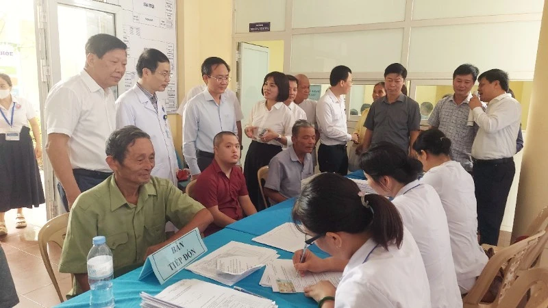 Quảng Trị phát động khám sức khỏe định kỳ, khám sàng lọc cho người dân Quảng Trị phát động khám sức khỏe định kỳ, khám sàng lọc cho người dân