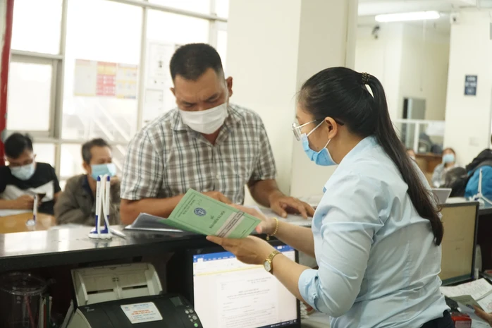 Quên tờ rời BHXH, nhiều lao động mắc kẹt quyền lợi Quên tờ rời BHXH, nhiều lao động mắc kẹt quyền lợi