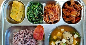 Quốc gia có tuổi thọ tăng gần 8 năm: Bí quyết ở bữa ăn và lối sống